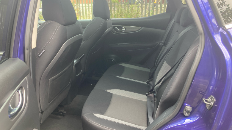 Nissan Qashqai 1.5 dCi N-Connecta 5dr Diesel Hatchback